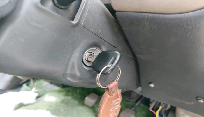 2016 Maruti Eeco 5 STR WITH A/C+HTR, Petrol, Manual, 97,890 km, interior