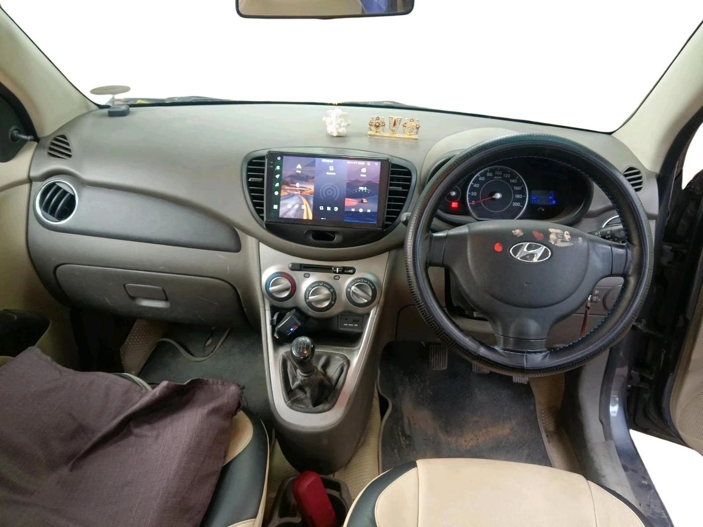 2014 Hyundai i10 SPORTZ 1.1 LPG, Petrol, Manual, 1,11,516 km, interior