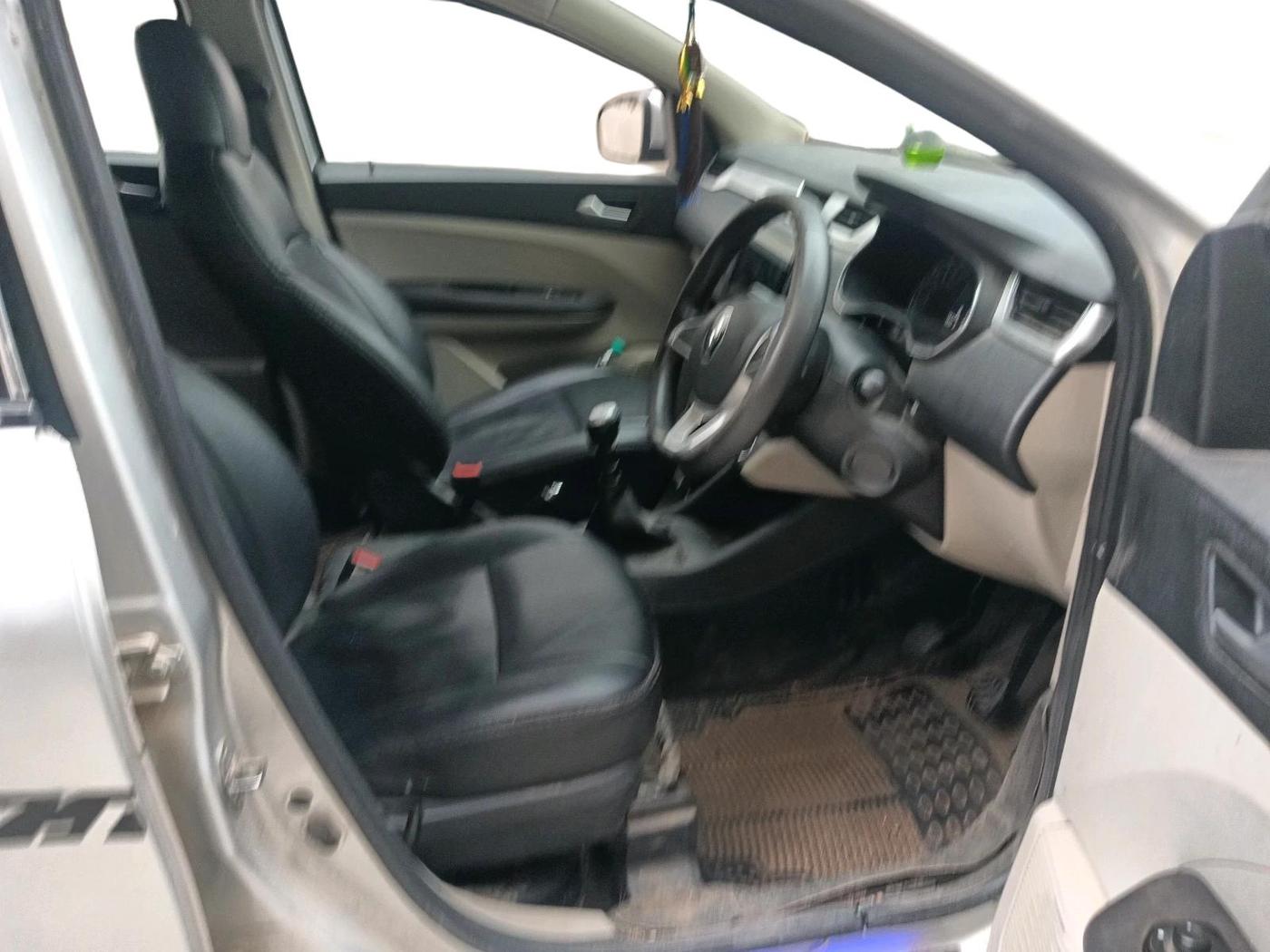2019 Renault TRIBER RXZ, Petrol, Manual, 91,081 km, interior