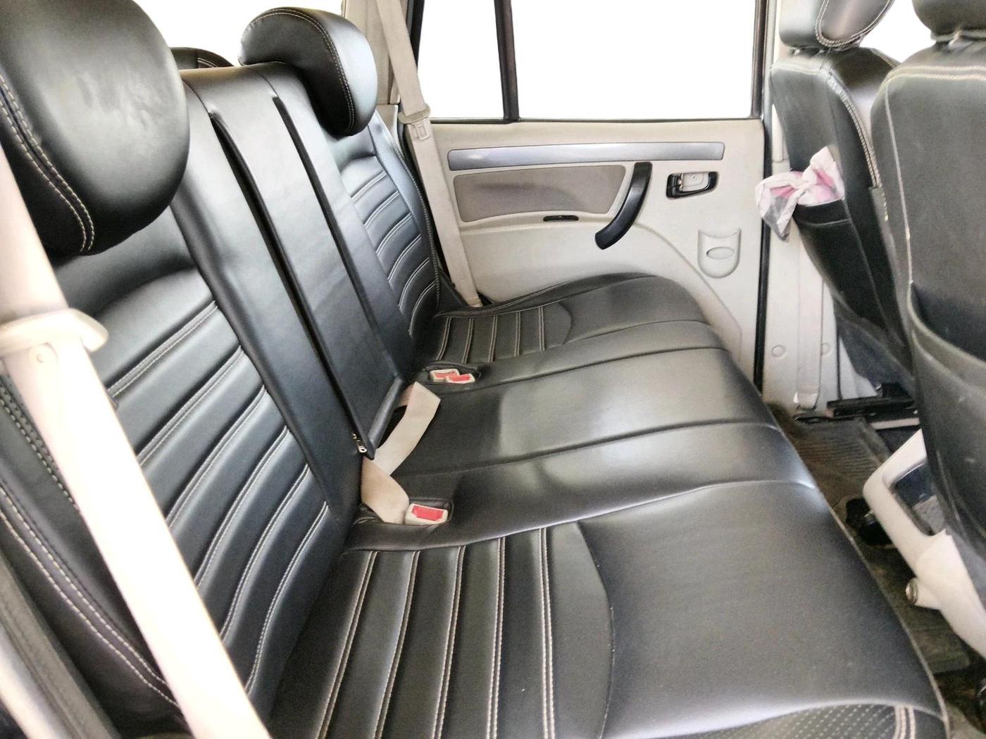 2018 Mahindra Scorpio S7, Diesel, Manual, 83,250 km, interior