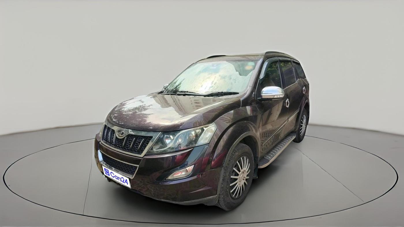 2016 Mahindra XUV500 W6 AT, Diesel, Automatic, 71,360 km, exterior