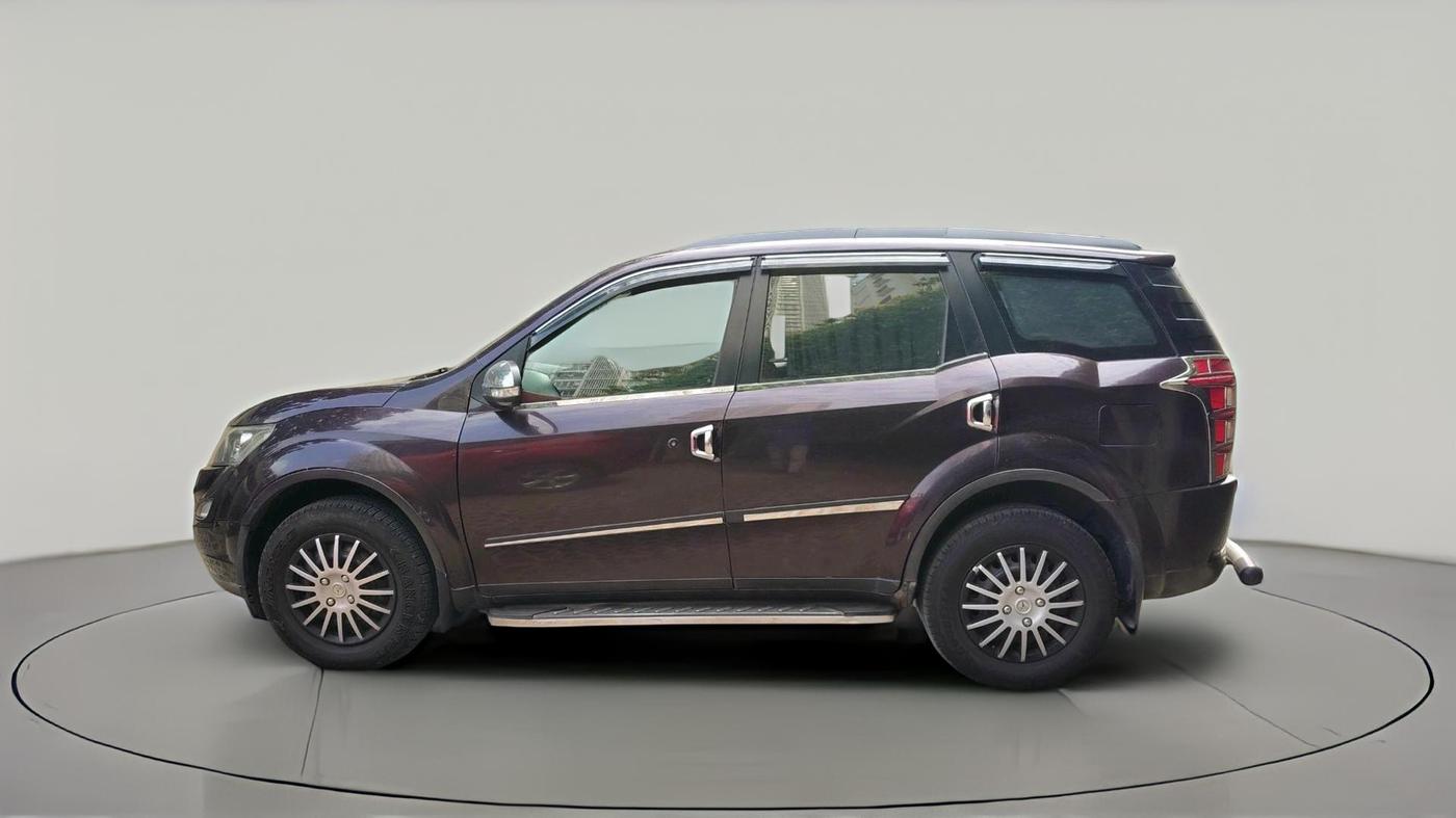 2016 Mahindra XUV500 W6 AT, Diesel, Automatic, 71,360 km, exterior