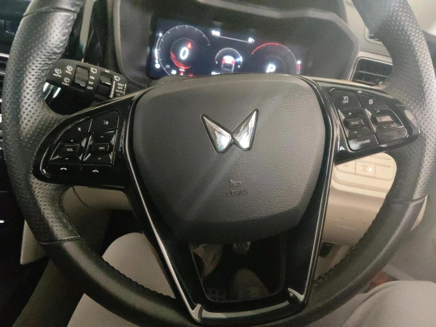 2024 Mahindra XUV 3XO AX5L 1.2 TGDi AT, Petrol, Automatic, 23,116 km, interior