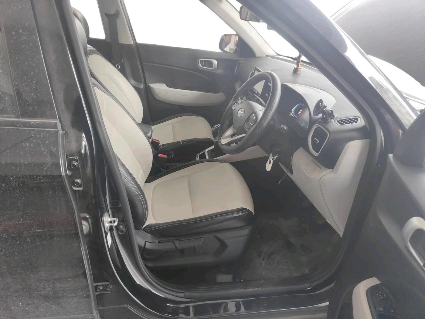 2023 Hyundai VENUE S PLUS 1.5 CRDI, Diesel, Manual, 35,554 km, interior
