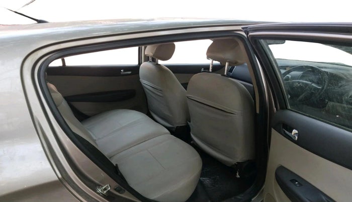 2014 Hyundai i20 SPORTZ 1.2, Petrol, Manual, 43,811 km, interior