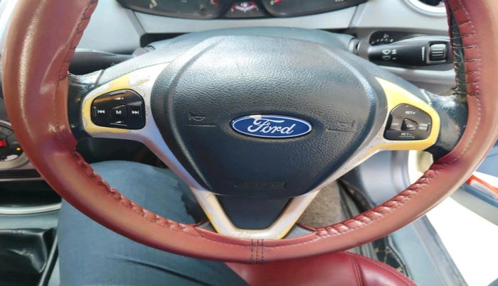 2012 Ford Fiesta STYLE DIESEL, Diesel, Manual, 2,33,772 km, interior