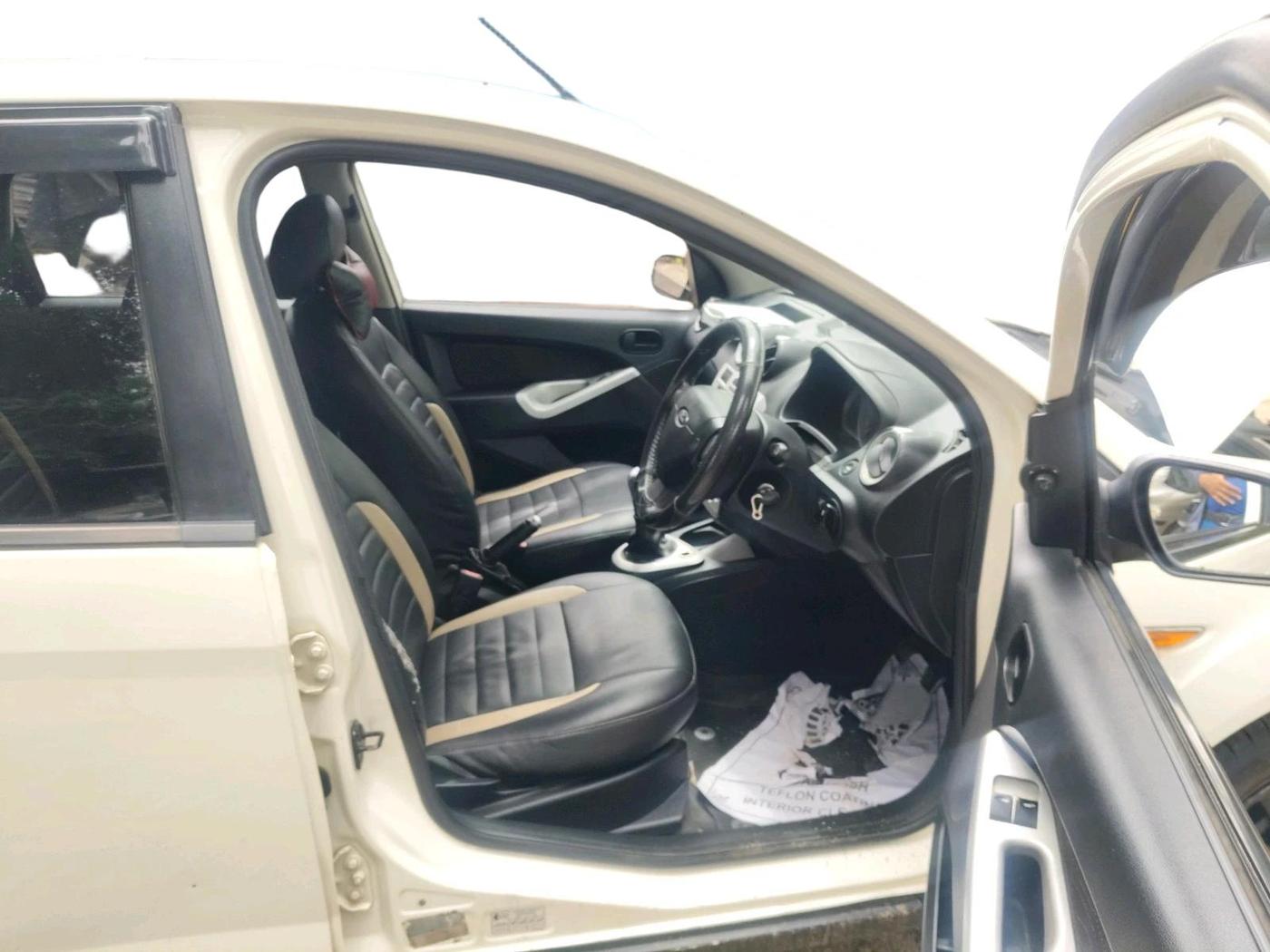 2014 Ford Figo ZXI 1.4 DIESEL, Diesel, Manual, 93,951 km, interior