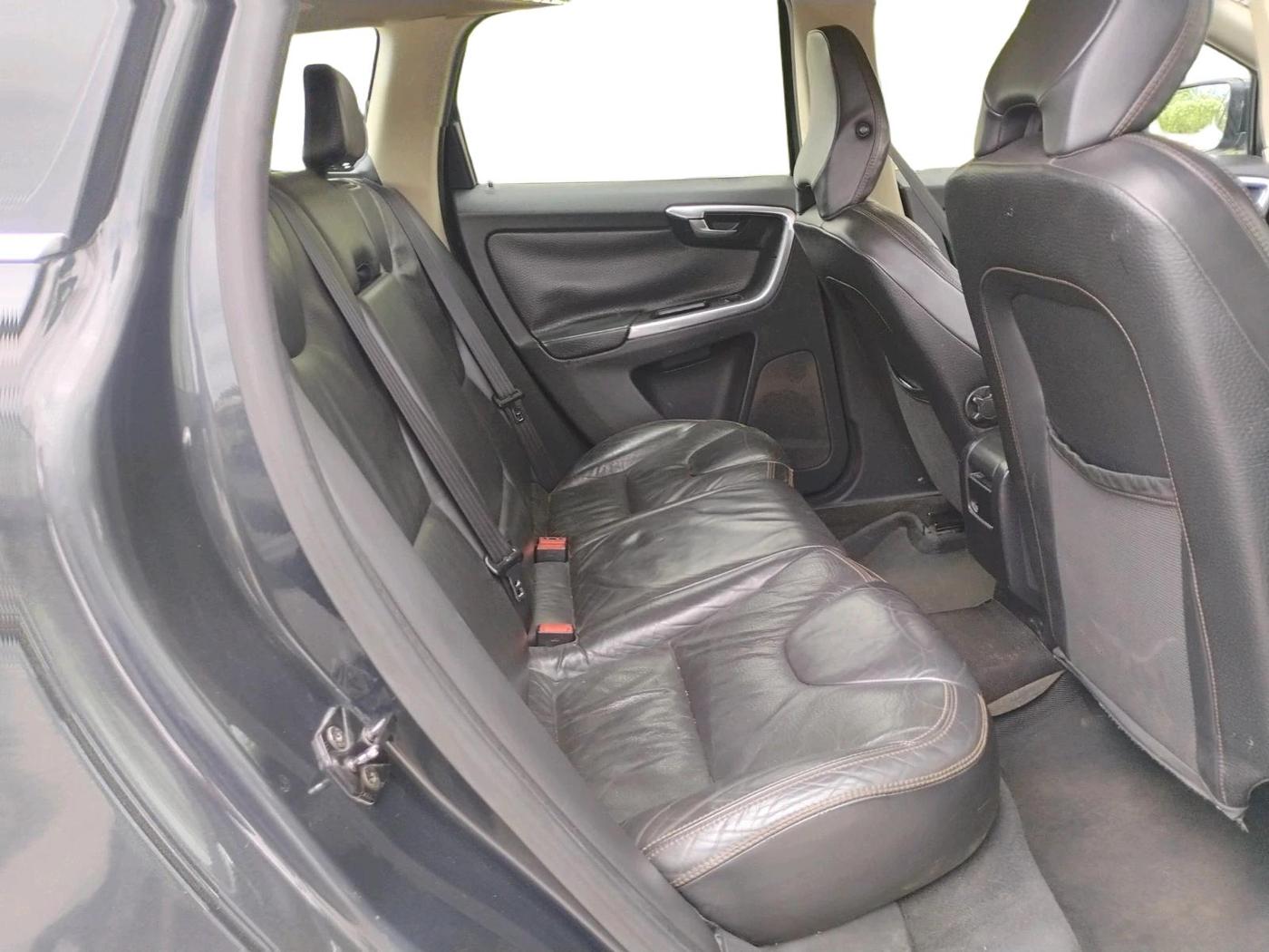 2012 Volvo XC 60 D4 SUMMUM, Diesel, Automatic, 1,51,581 km, interior