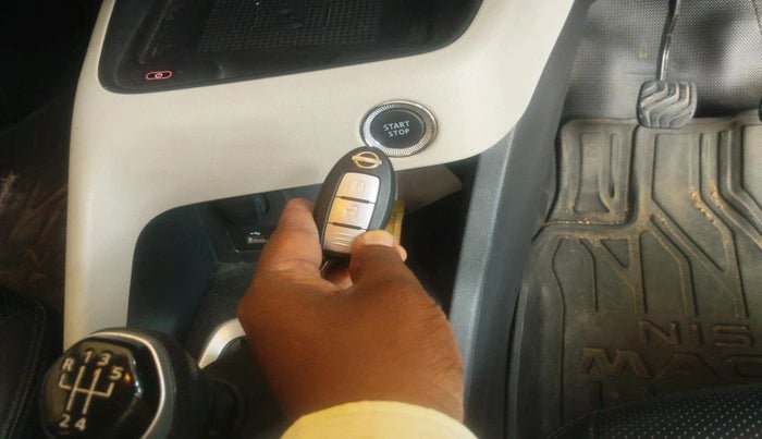 2023 Nissan MAGNITE XV MT, Petrol, Manual, 29,599 km, interior