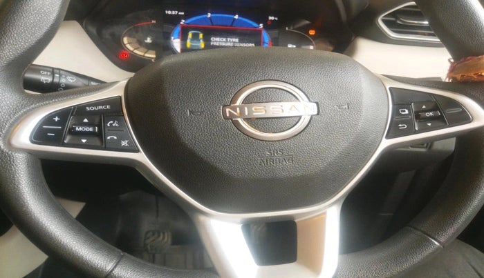 2023 Nissan MAGNITE XV MT, Petrol, Manual, 29,599 km, interior