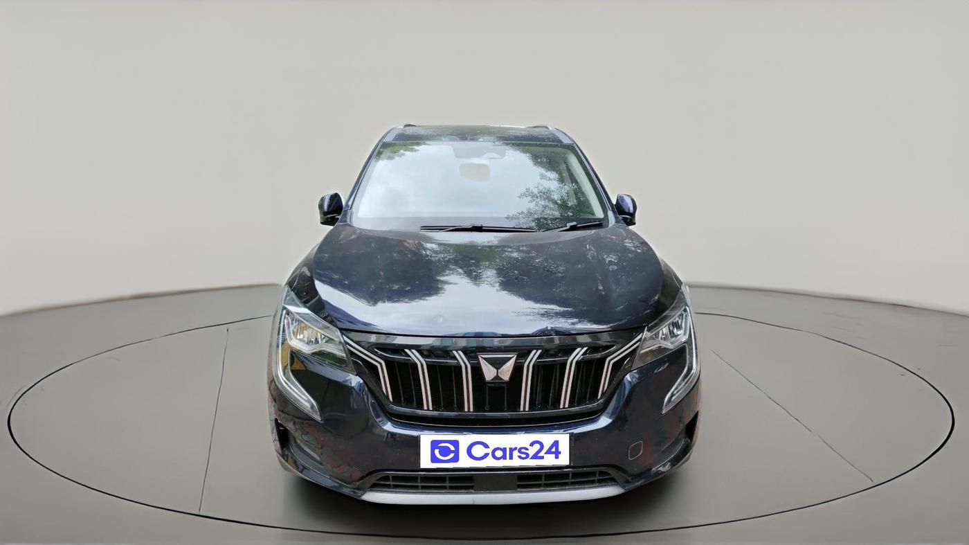 2025 Mahindra XUV700 AX 7 Luxury Pack D AT 6 STR, Diesel, Automatic, 15,289 km, exterior