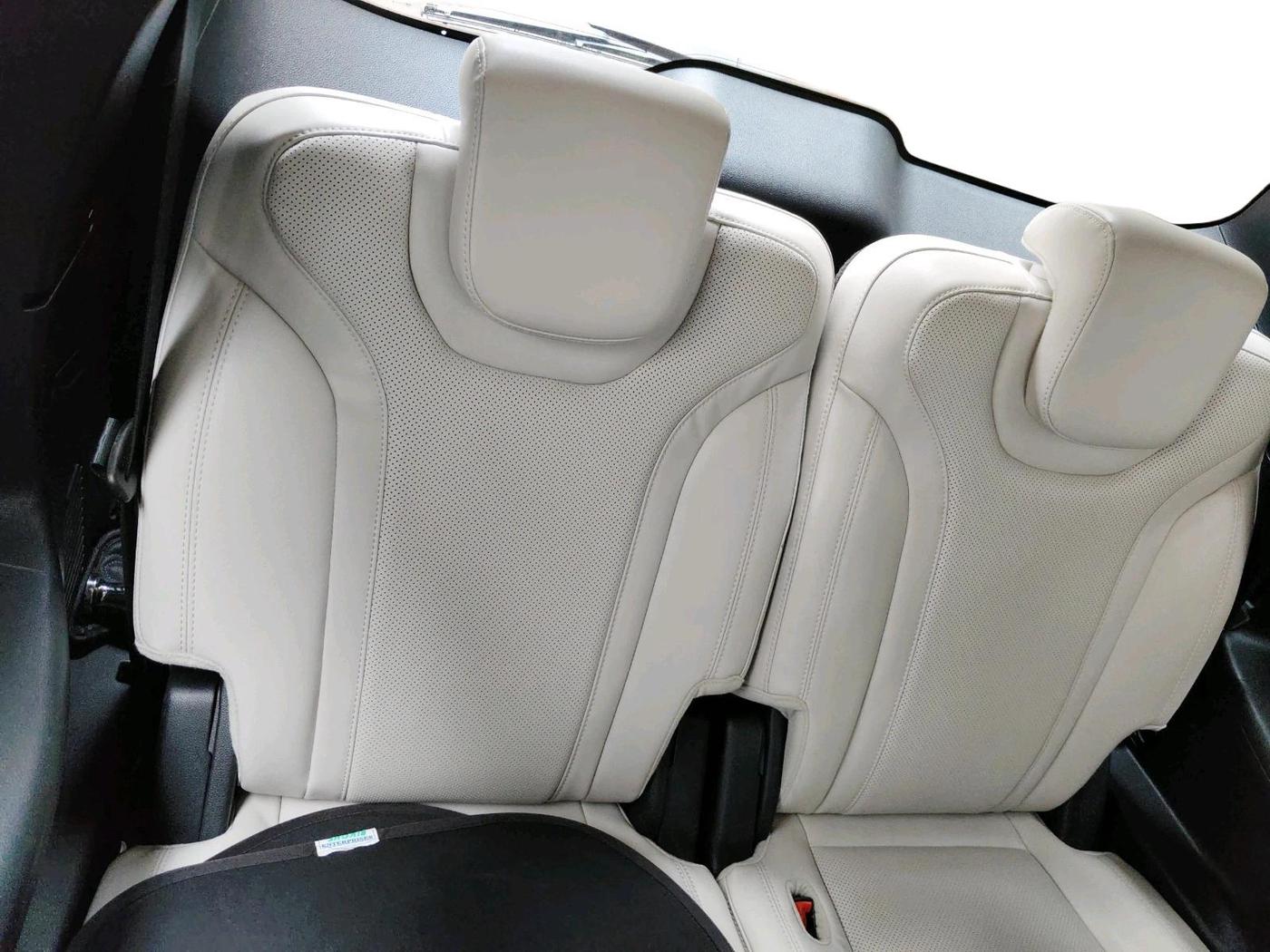 2025 Mahindra XUV700 AX 7 Luxury Pack D AT 6 STR, Diesel, Automatic, 15,289 km, interior