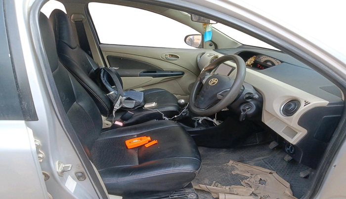 2012 Toyota Etios Liva GD, Diesel, Manual, 1,04,289 km, interior
