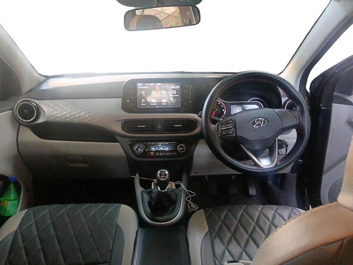 2022 Hyundai GRAND I10 NIOS SPORTZ 1.2 KAPPA VTVT, Petrol, Manual, 24,625 km, interior