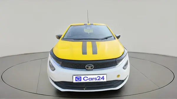 Used 2022 Tata ALTROZ XZ DIESEL Manual | Cars24