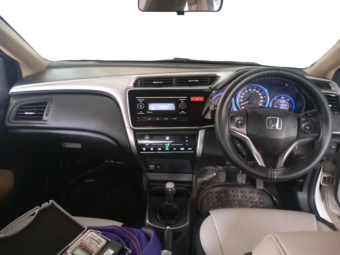 2015 Honda City 1.5L I-DTEC SV, Diesel, Manual, 1,18,633 km, interior
