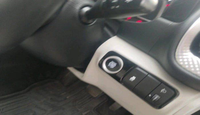 2022 KIA SONET HTX 1.5 AT, Diesel, Automatic, 20,636 km, interior