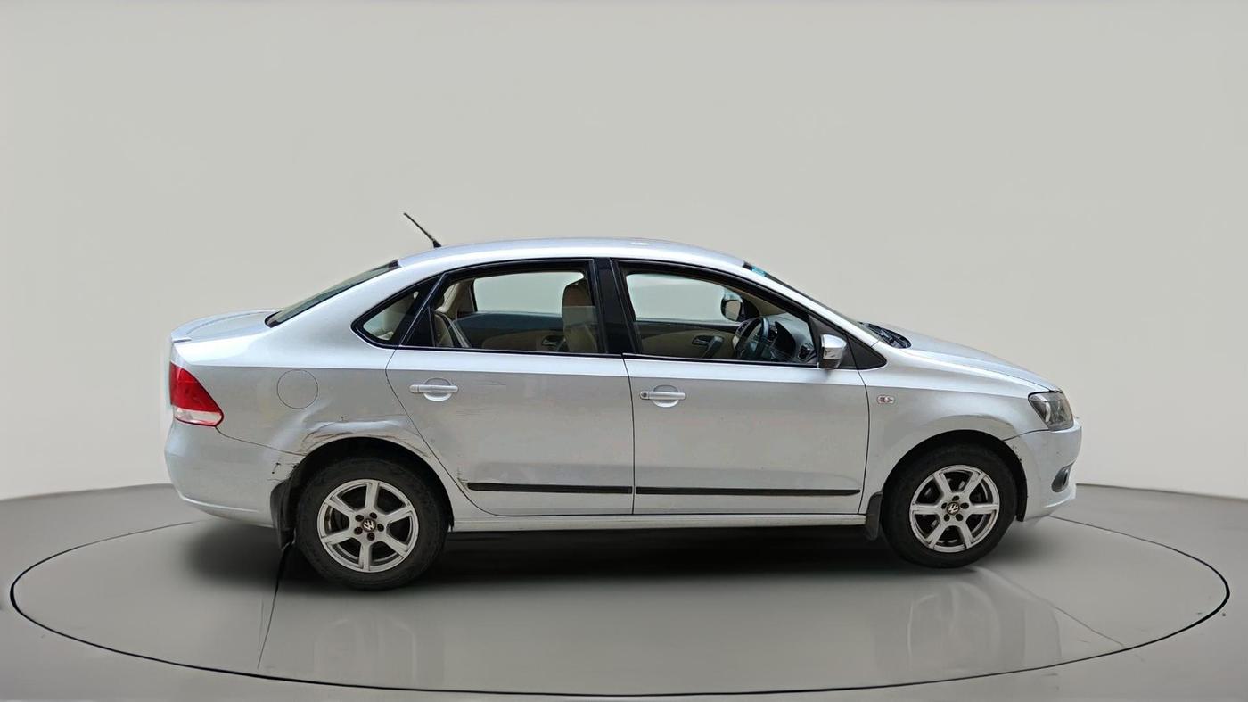 2013 Volkswagen Vento HIGHLINE 1.6 MPI, Petrol, Manual, 95,544 km, exterior