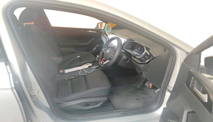 2025 Volkswagen VIRTUS GT PLUS TSI 1.5 EVO DSG, Petrol, Automatic, 7,714 km, interior