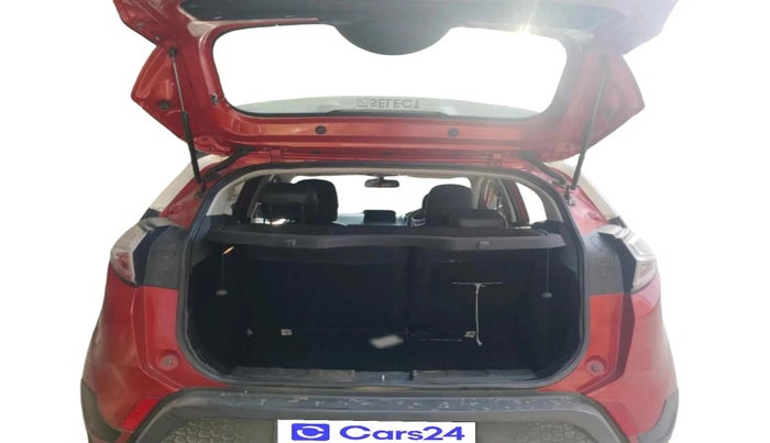 2018 Tata NEXON XZA PLUS DIESEL DUAL TONE, Diesel, Automatic, 79,645 km, exterior