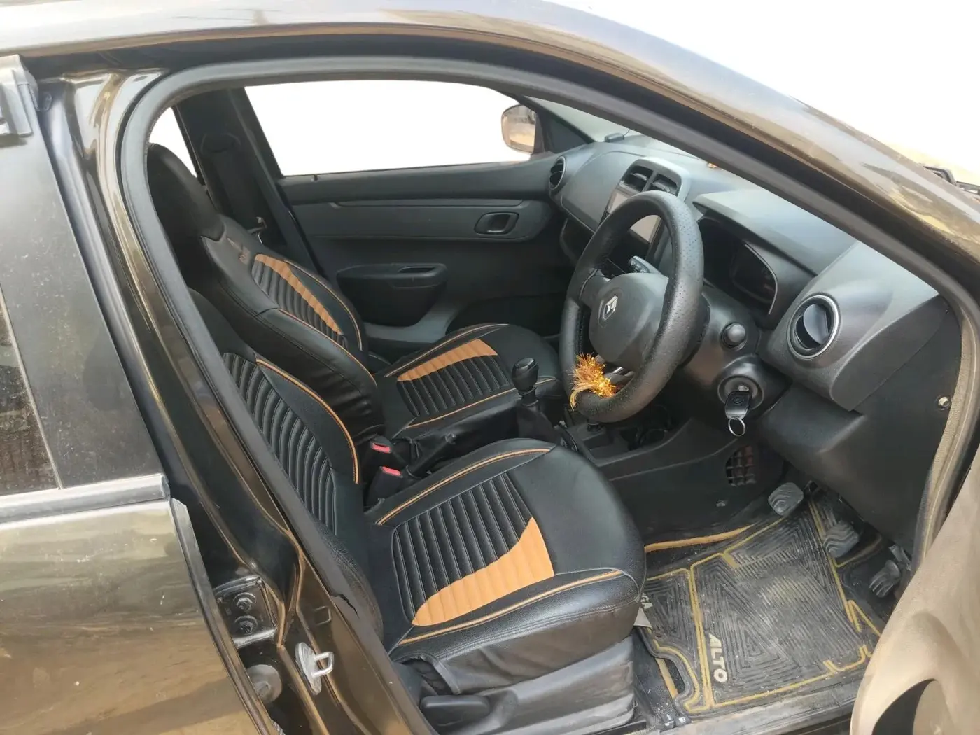 2018 Renault Kwid RXL, Petrol, Manual, 33,071 km, interior