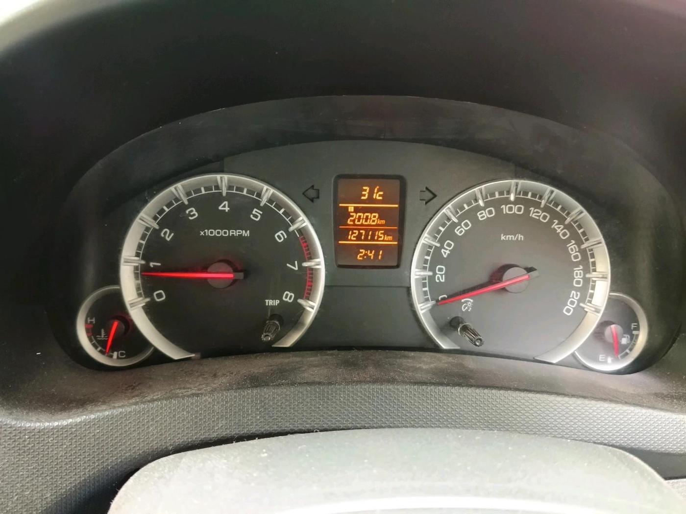 2014 Maruti Swift ZXI, Petrol, Manual, 1,27,115 km, interior