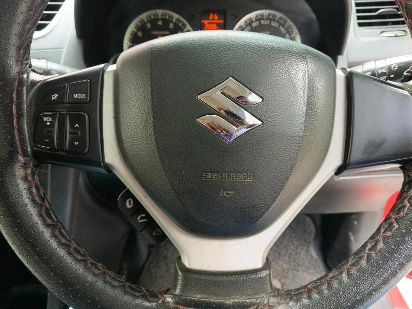 2014 Maruti Swift ZXI, Petrol, Manual, 1,27,115 km, interior