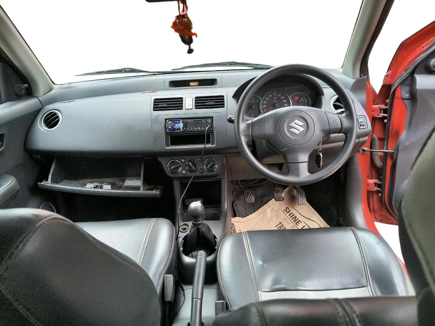 2011 Maruti Swift VDI, Diesel, Manual, 1,63,728 km, interior