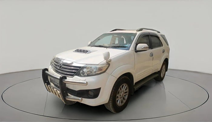 2014 Toyota Fortuner 3.0 4X2 MT, Diesel, Manual, 73,114 km, exterior