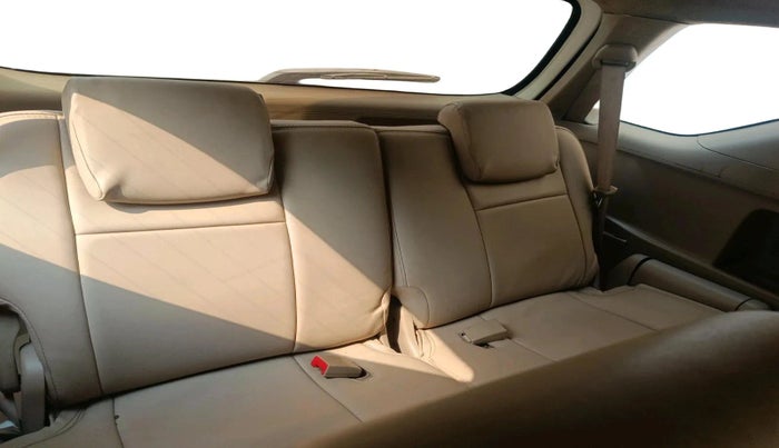 2014 Toyota Fortuner 3.0 4X2 MT, Diesel, Manual, 73,114 km, interior