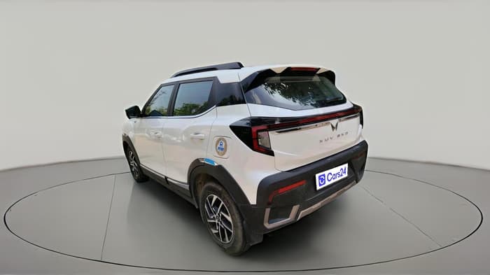 2024 Mahindra XUV 3XO AX5L 1.2 TGDi AT, Petrol, Automatic, 14,635 km, exterior