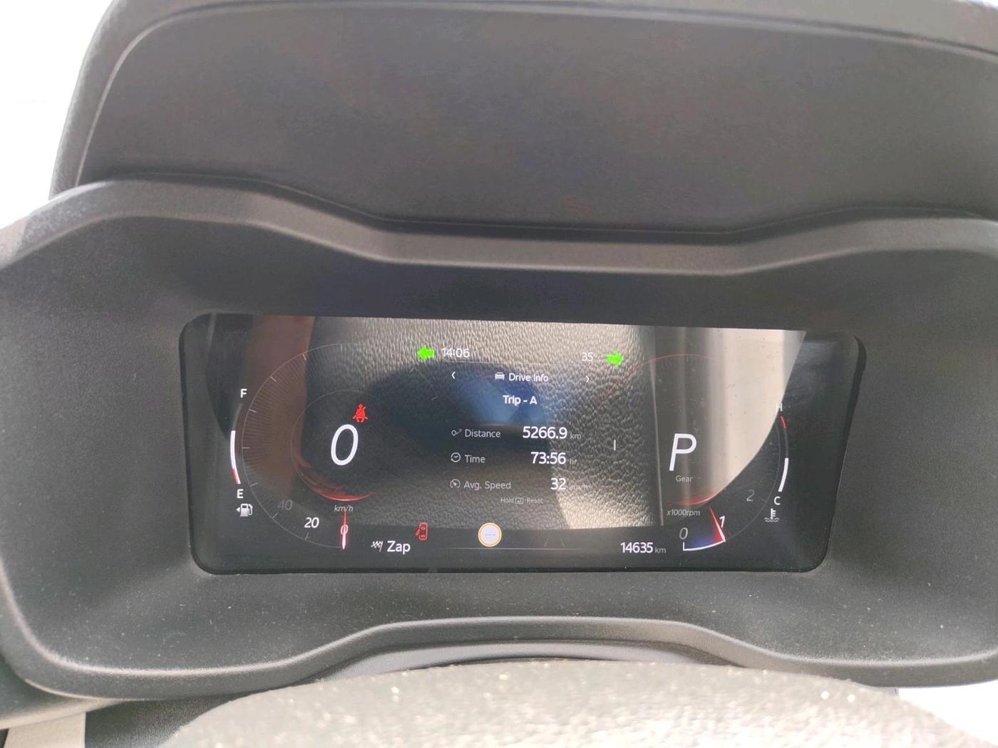 2024 Mahindra XUV 3XO AX5L 1.2 TGDi AT, Petrol, Automatic, 14,635 km, interior