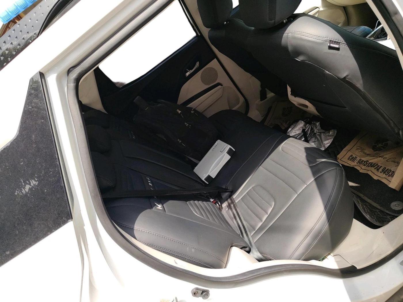 2024 Mahindra XUV 3XO AX5L 1.2 TGDi AT, Petrol, Automatic, 14,635 km, interior