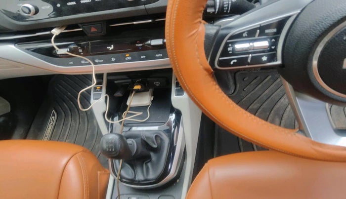 2022 KIA CARENS PRESTIGE PLUS 1.4 PETROL 7 STR, Petrol, Manual, 27,476 km, interior