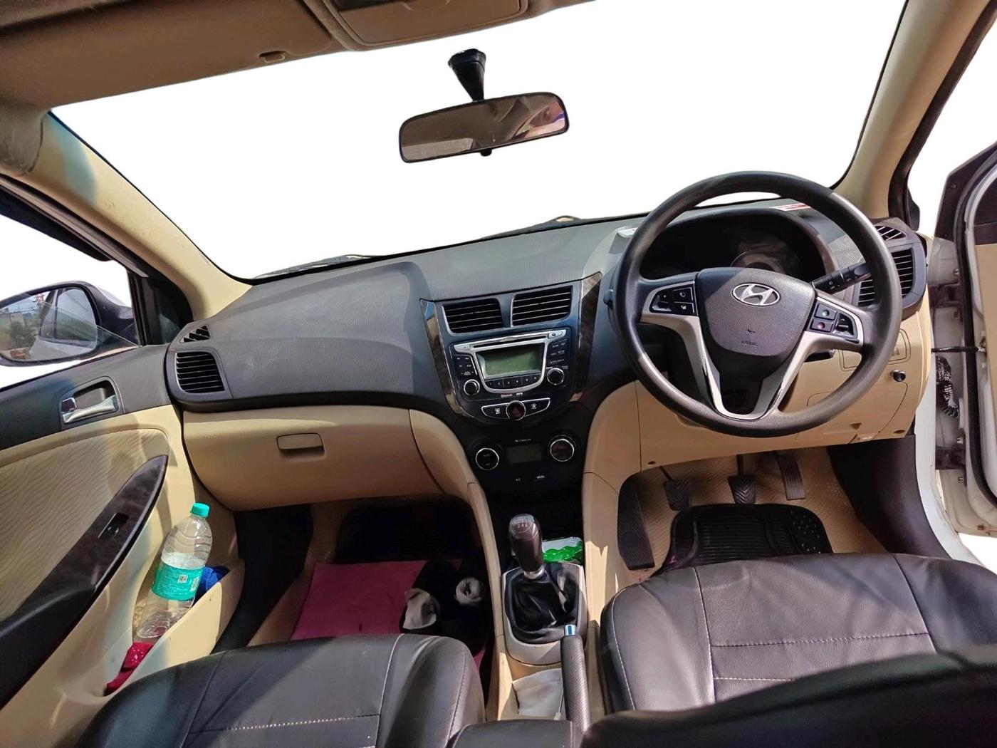 2013 Hyundai Verna FLUIDIC 1.6 CRDI EX, Diesel, Manual, 1,41,097 km, interior
