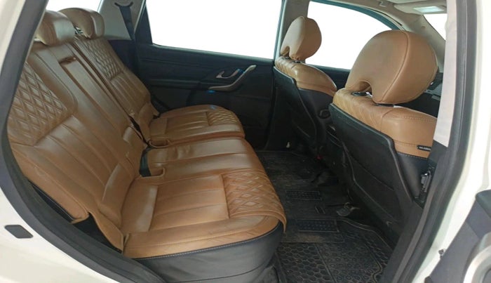 2020 Mahindra XUV500 W11, Diesel, Manual, 34,019 km, interior