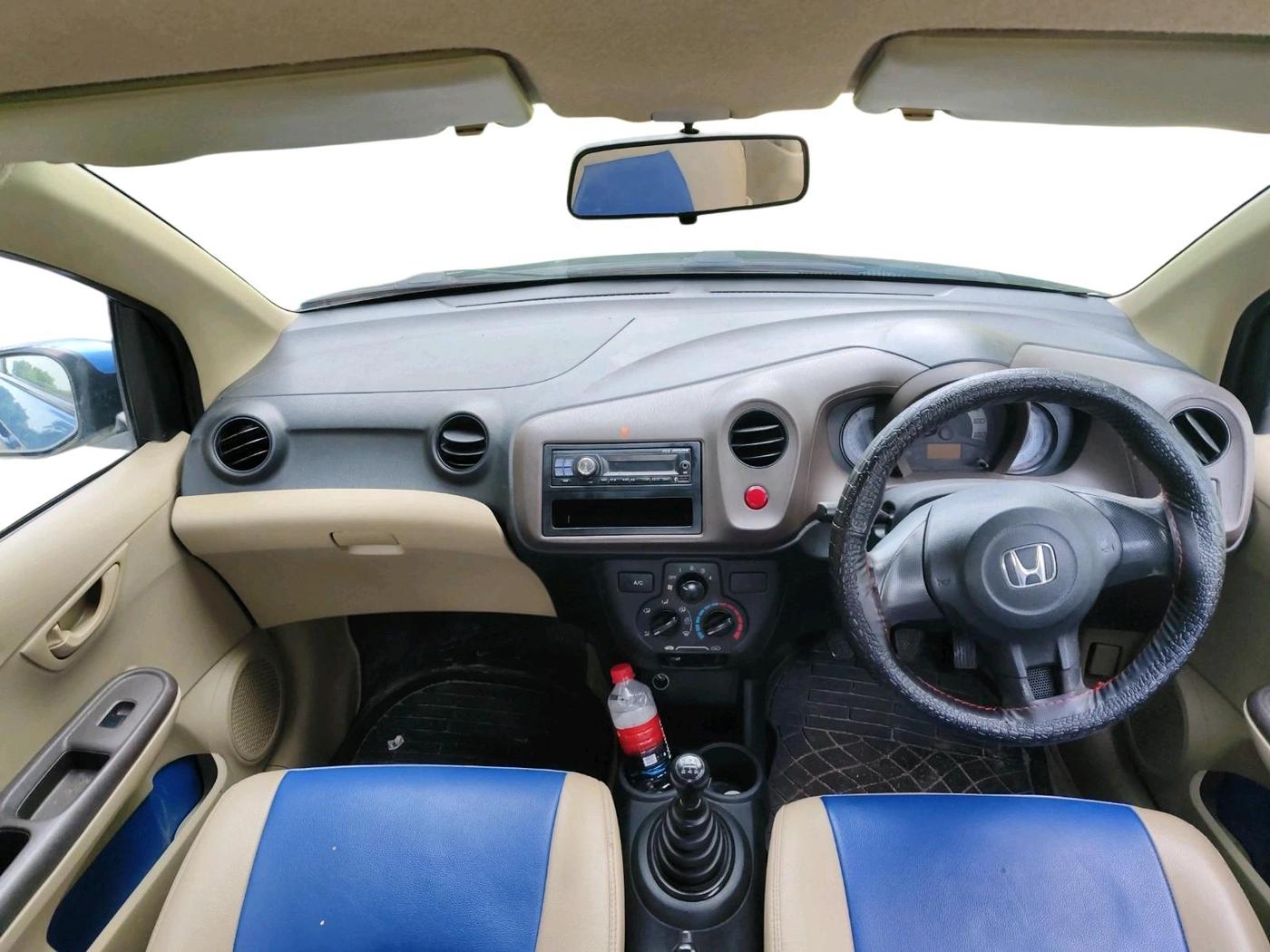 2014 Honda Brio EX MT, Petrol, Manual, 1,13,868 km, interior
