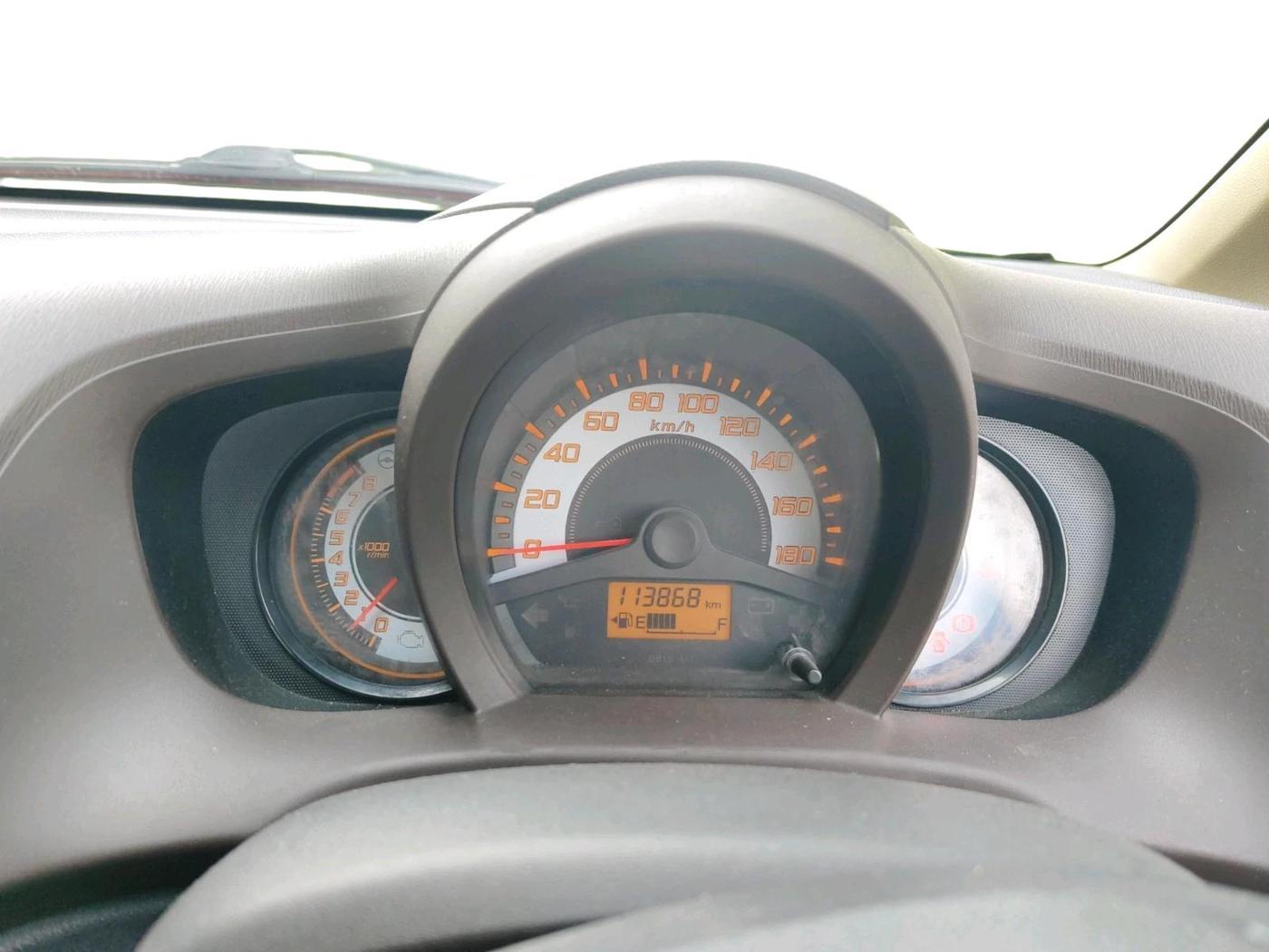 2014 Honda Brio EX MT, Petrol, Manual, 1,13,868 km, interior