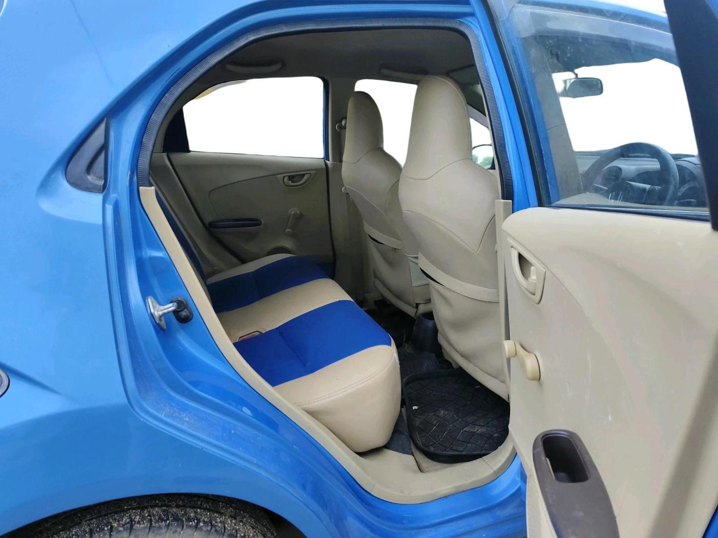 2014 Honda Brio EX MT, Petrol, Manual, 1,13,868 km, interior