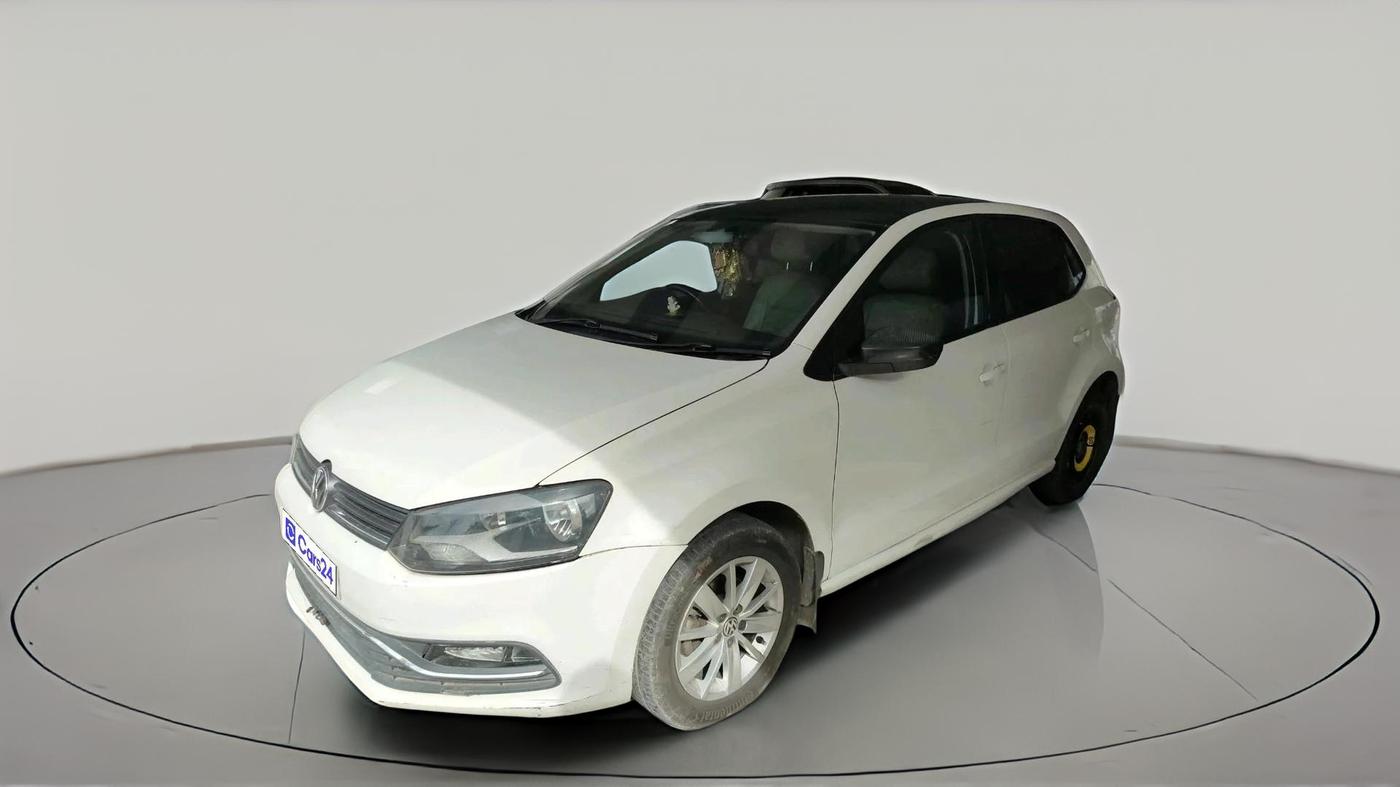 2015 Volkswagen Polo HIGHLINE1.5L, Diesel, Manual, 1,73,667 km, exterior