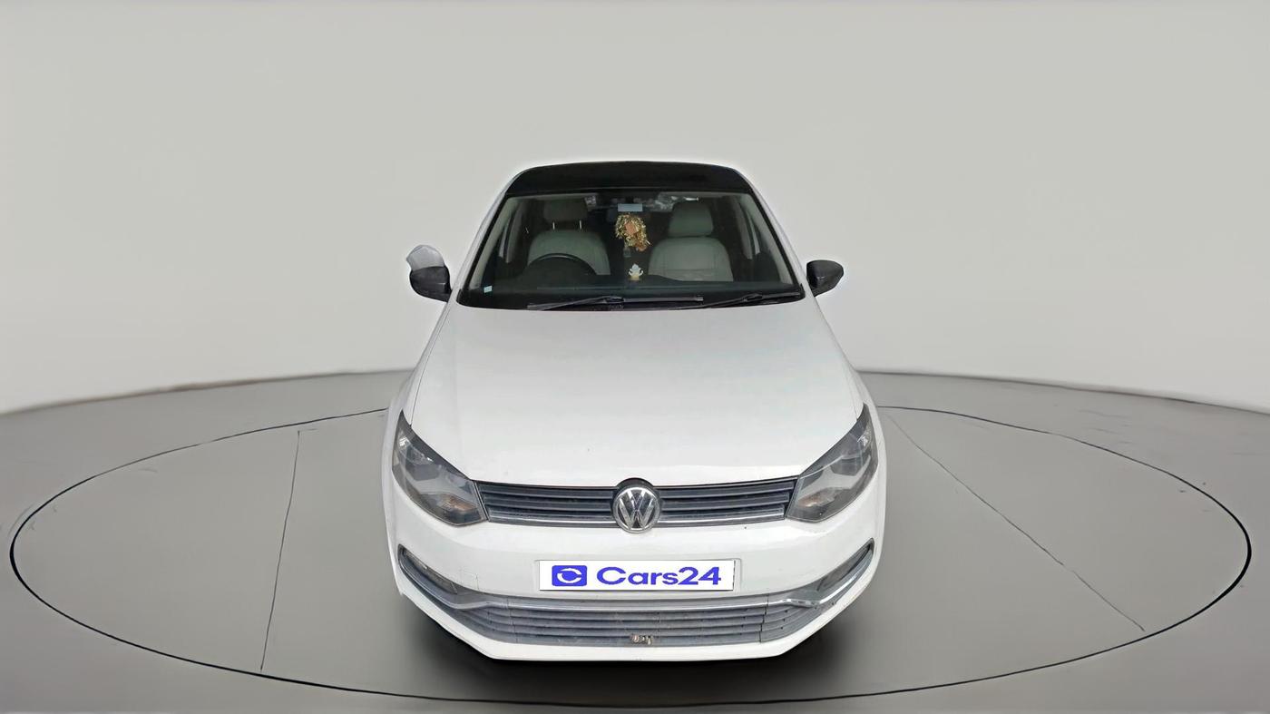 2015 Volkswagen Polo HIGHLINE1.5L, Diesel, Manual, 1,73,667 km, exterior