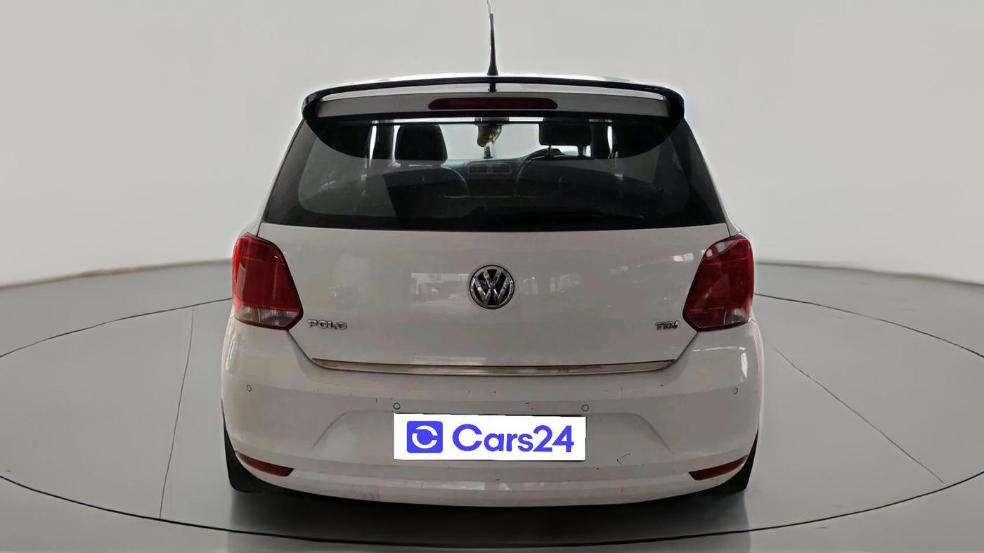 2015 Volkswagen Polo HIGHLINE1.5L, Diesel, Manual, 1,73,667 km, exterior