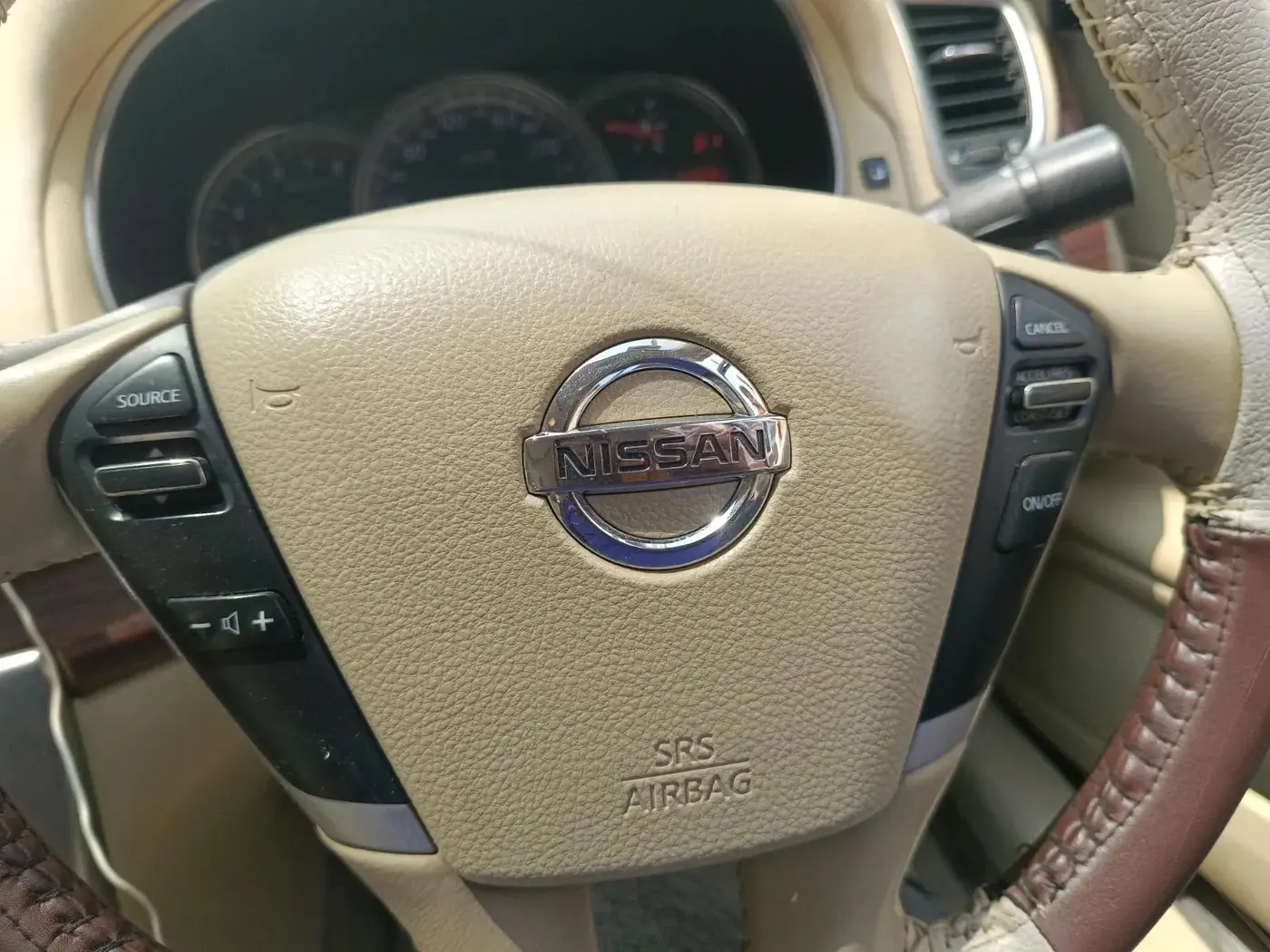 2011 Nissan Teana 250XV, Petrol, Automatic, 1,43,051 km, interior