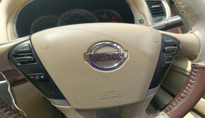 2011 Nissan Teana 250XV, Petrol, Automatic, 1,43,051 km, interior