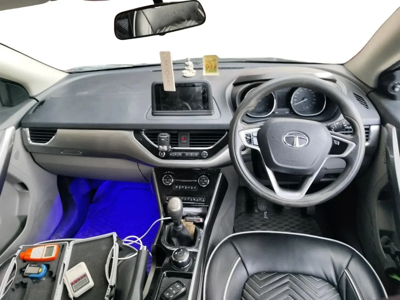 2017 Tata NEXON XZ PLUS DIESEL, Diesel, Manual, 1,17,070 km, interior