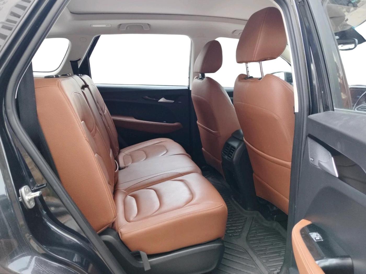 2021 MG HECTOR PLUS SELECT 2.0 DIESEL TURBO MT 7-STR, Diesel, Manual, 76,811 km, interior