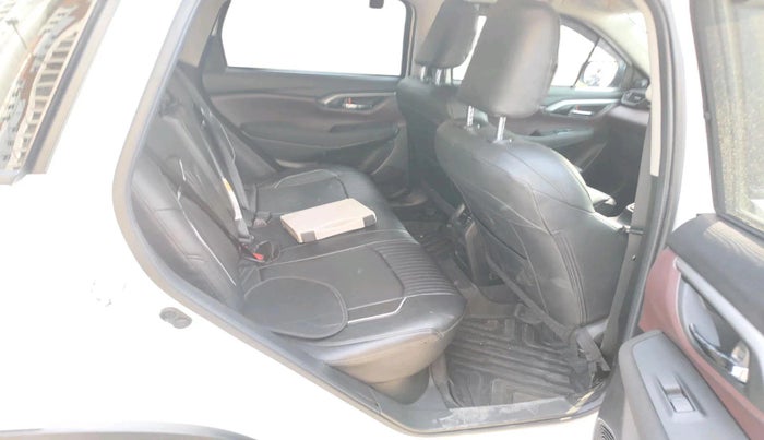 2023 Maruti Grand Vitara SIGMA SMART HYBRID, Petrol, Manual, 19,301 km, interior