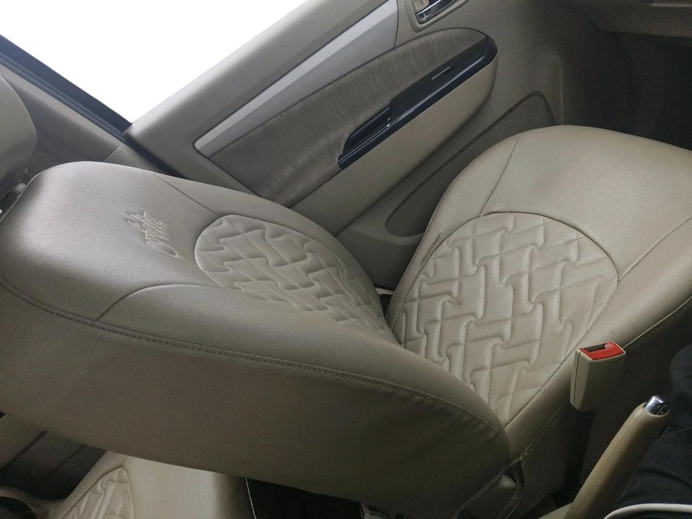 2013 Maruti Ertiga VXI, Petrol, Manual, 77,120 km, interior