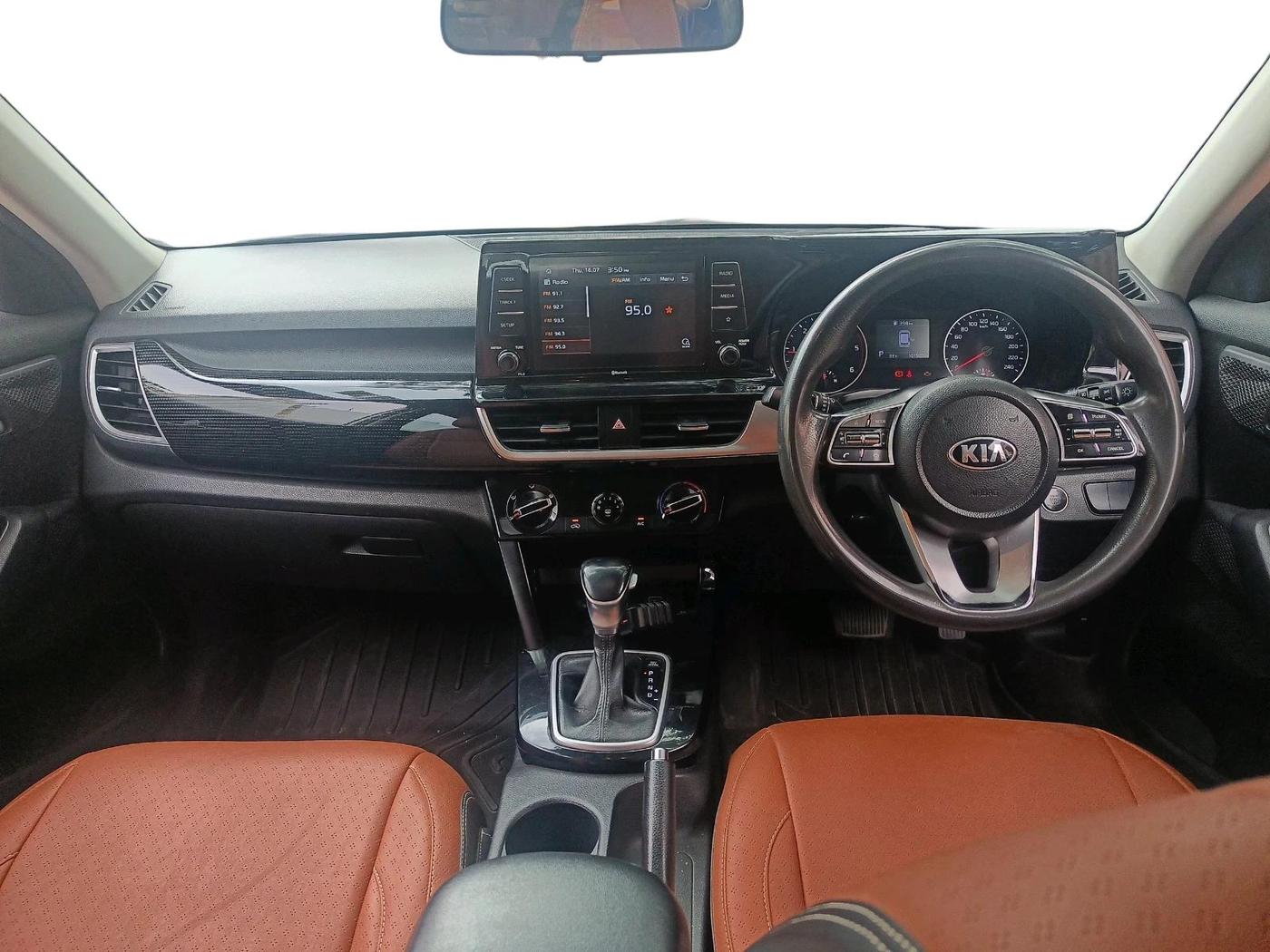 2020 KIA SELTOS HTK PLUS AT 1.5 DIESEL, Diesel, Automatic, 1,01,507 km, interior