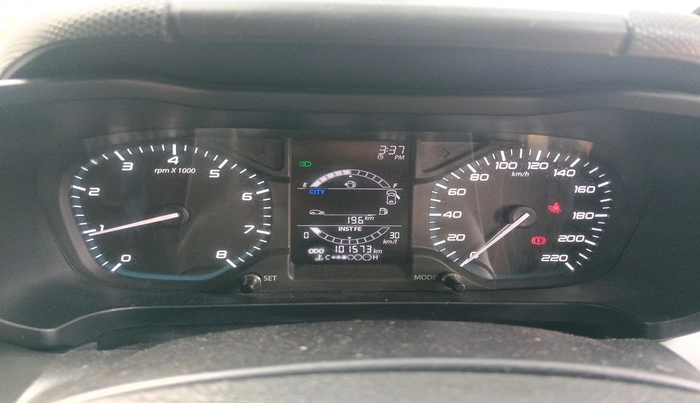 2022 Tata ALTROZ XZ PETROL, Petrol, Manual, 1,01,573 km, interior